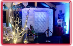Inflatable Photo Booth a Christmas