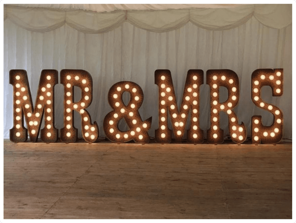 Mr & Mrs Letters Mr & Mrs Letters